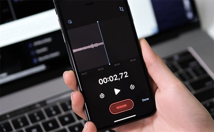 Ghi âm giọng nói của người khác có phải được người đó đồng ý không?